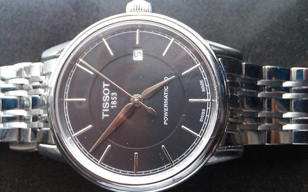 天梭腕表表蒙有划痕解决办法汇总